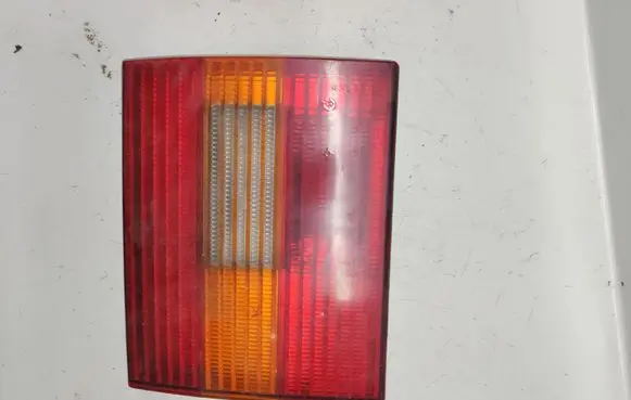 Volkswagen PASSAT B4 Tailgate rear/tail lights