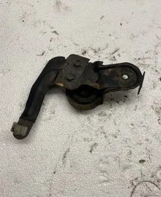 Nissan X-Trail T30 Other engine bay part