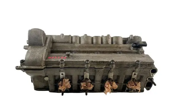 BMW 7 E38 Engine head 2248373