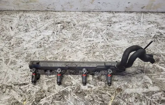 Volkswagen Golf IV Fuel injectors set 036133319B
