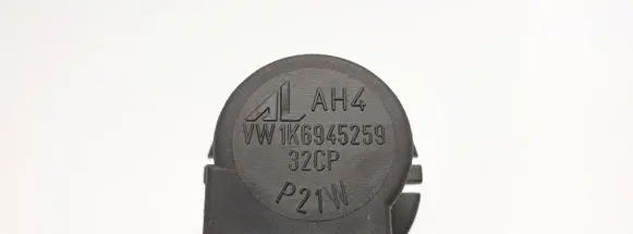 Volkswagen PASSAT B6 Tail light bulb cover holder 1K6945259