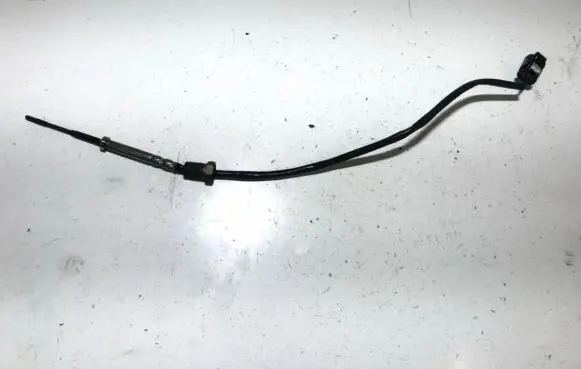 BMW 4 F32 F33 Exhaust gas temperature sensor 8570234 2657009080