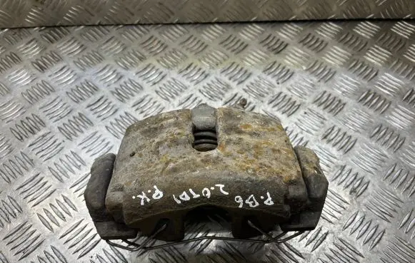 Volkswagen PASSAT B6 Front brake caliper