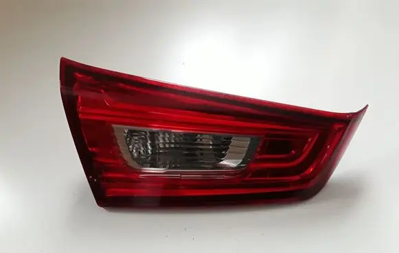 Mitsubishi ASX Tailgate rear/tail lights P9373