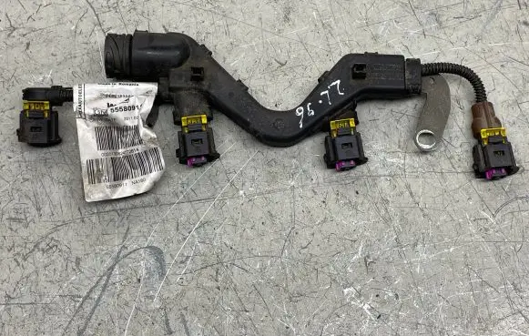 Opel Zafira C Fuel injector wires 55580911