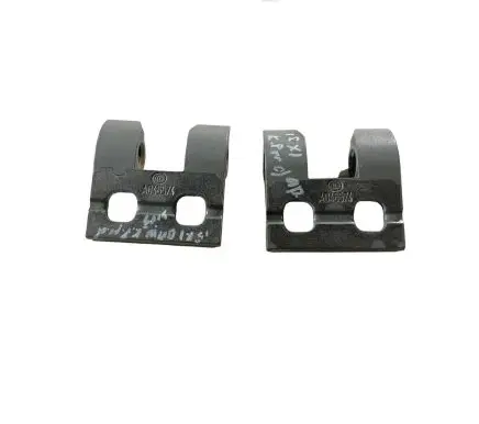 BMW X1 E84 Front door hinge set A046574