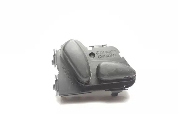 Mercedes-Benz E W210 Seat control switch 2108213751