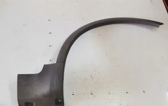 Ford Kuga I Front arch trim 