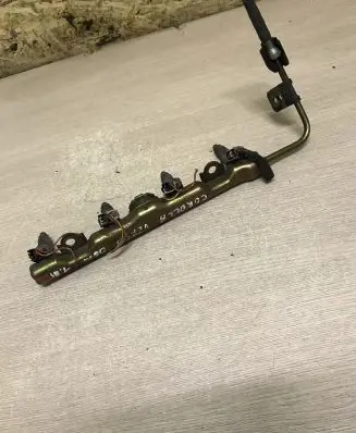 Toyota Corolla Verso AR10 Fuel injectors set 