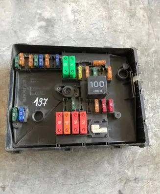 Volkswagen Golf V Fuse module 1K0937125A 017183071