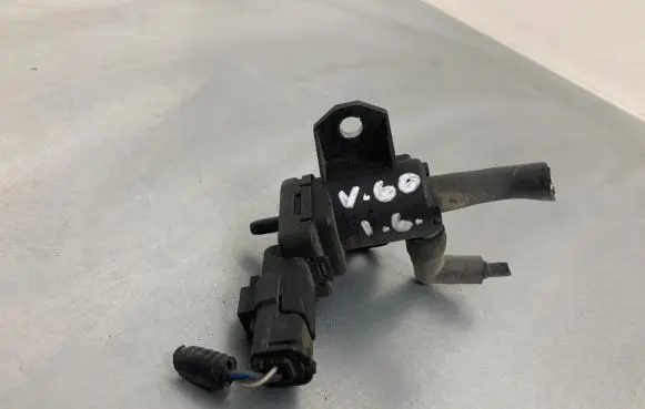 Volvo V60 Vacuum valve 9688124580