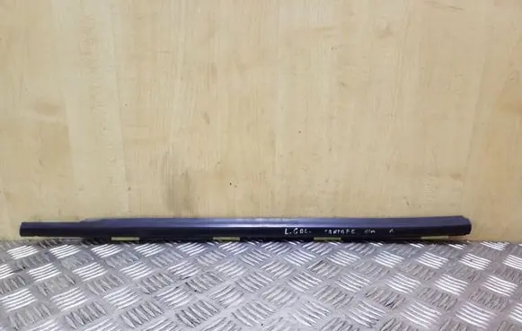 Hyundai Santa Fe Rear door glass trim molding