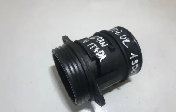 Suzuki Grand Vitara II Mass air flow meter 5wk97005 8200280065c