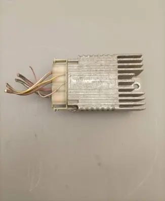 Mercedes-Benz E W210 Fan control module A0275457732 E5001002 ESG600