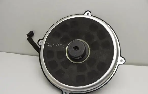 Mazda 6 Subwoofer speaker 7N0432R09 R1013