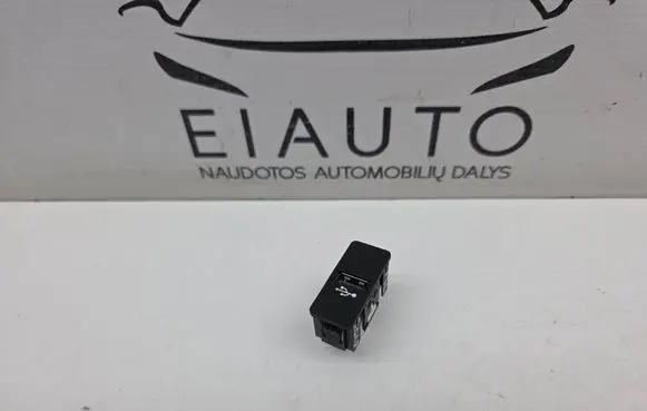 USB socket connector