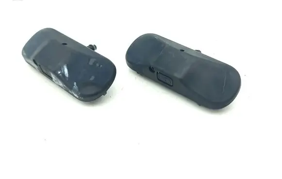 Windshield washer spray nozzle