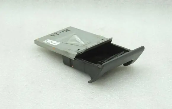 Mitsubishi L200 Car ashtray MR732035 MB424051