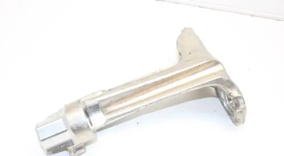 Nissan Juke II F16 Engine mounting bracket 548519790R