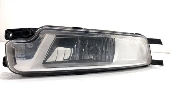 Volkswagen PASSAT B8 Front fog light 3G0941661F