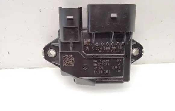 Mercedes-Benz Sprinter W907 W910 Glow plug pre-heat relay A6549009900 1110067
