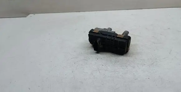 BMW 5 F10 F11 Turbine electric control actuator 4933519400 6NW010099