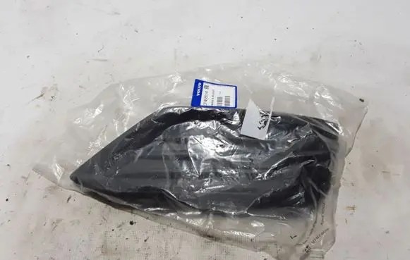 Volvo V60 Front bumper lower grill 31455514
