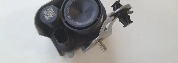 Toyota Prius (XW50) Alarm system siren 