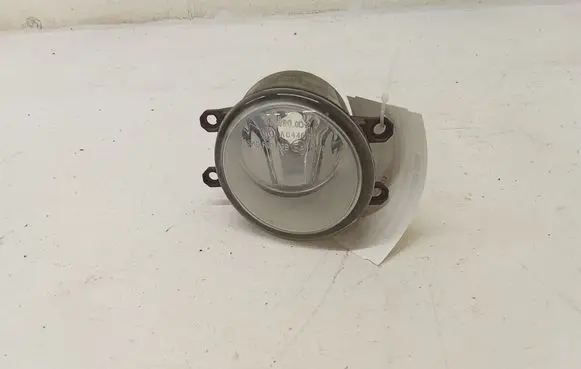 Toyota Avensis T250 Front fog light 89210656