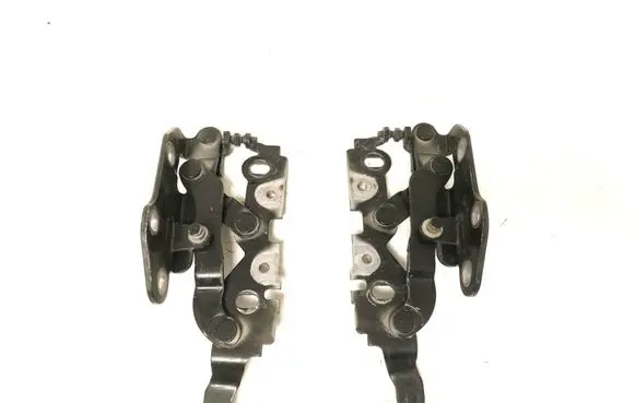 Mercedes-Benz C W204 Engine bonnet/hood hinges 