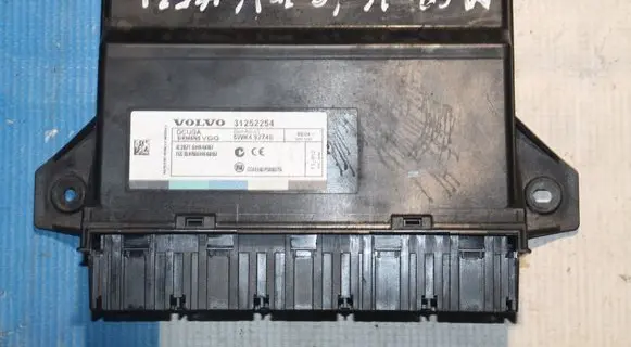 Keyless (KESSY) go control unit/module