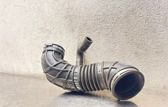 Opel Antara Turbo air intake inlet pipe/hose 20998611