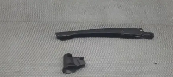 Volkswagen Fox Rear wiper blade arm 