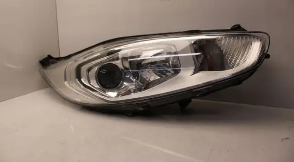 Ford Fiesta Headlight/headlamp 