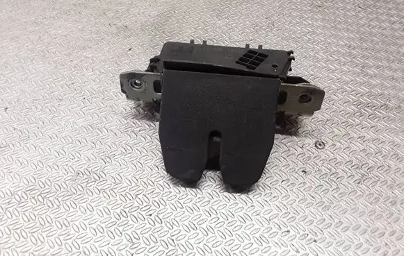 Opel Zafira B Tailgate/trunk/boot lock/catch/latch 13117285