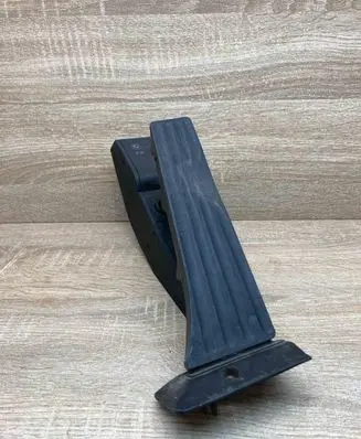 BMW 5 E60 E61 Accelerator throttle pedal 6772645 259160