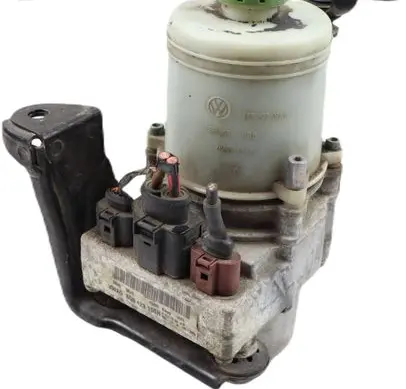 Volkswagen Polo Power steering pump 6Q0423155R