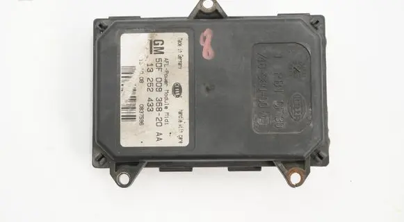 Audi A4 S4 B8 8K Voltage converter/converter module 5DF009368