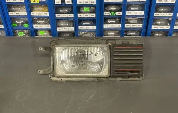 Volkswagen Scirocco Headlight/headlamp