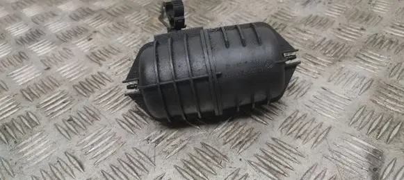 BMW 5 E39 Vacuum air tank 2247620
