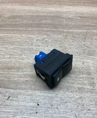 BMW 5 E39 Electric window control switch 8368932