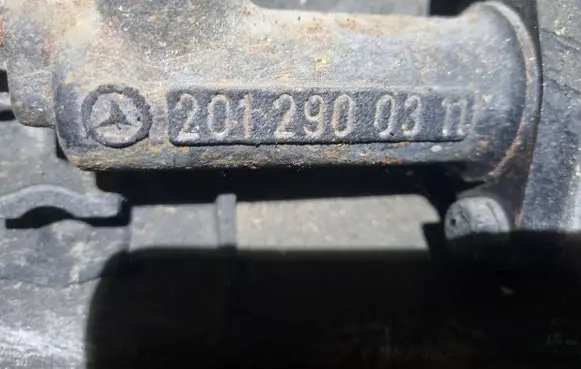 Mercedes-Benz 190 W201 Clutch slave cylinder 2012900311