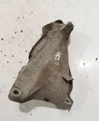 BMW 1 E81 E87 Engine mounting bracket 24168110