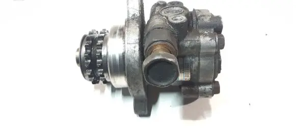 Nissan X-Trail T30 Power steering pump 8H800