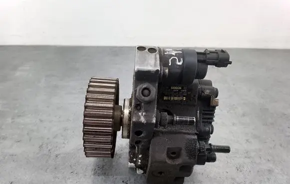 Fuel injection high pressure pump