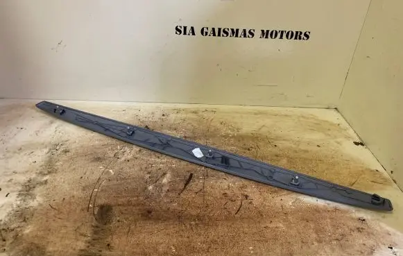 BMW 1 E81 E87 Dashboard glove box trim 7071272