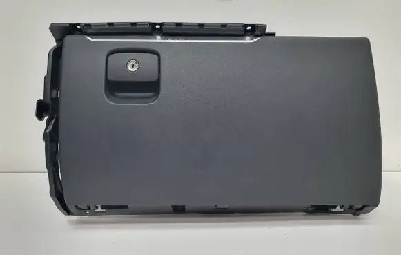 Jaguar F-Pace Glove box