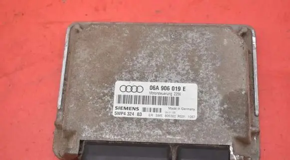 Audi A3 S3 8L Engine control unit/module ECU 06A906019E