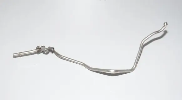 BMW 4 F36 Gran coupe Fuel line pipe 7585415 13537585415
