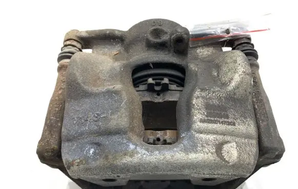 Mercedes-Benz A W176 Front brake caliper 